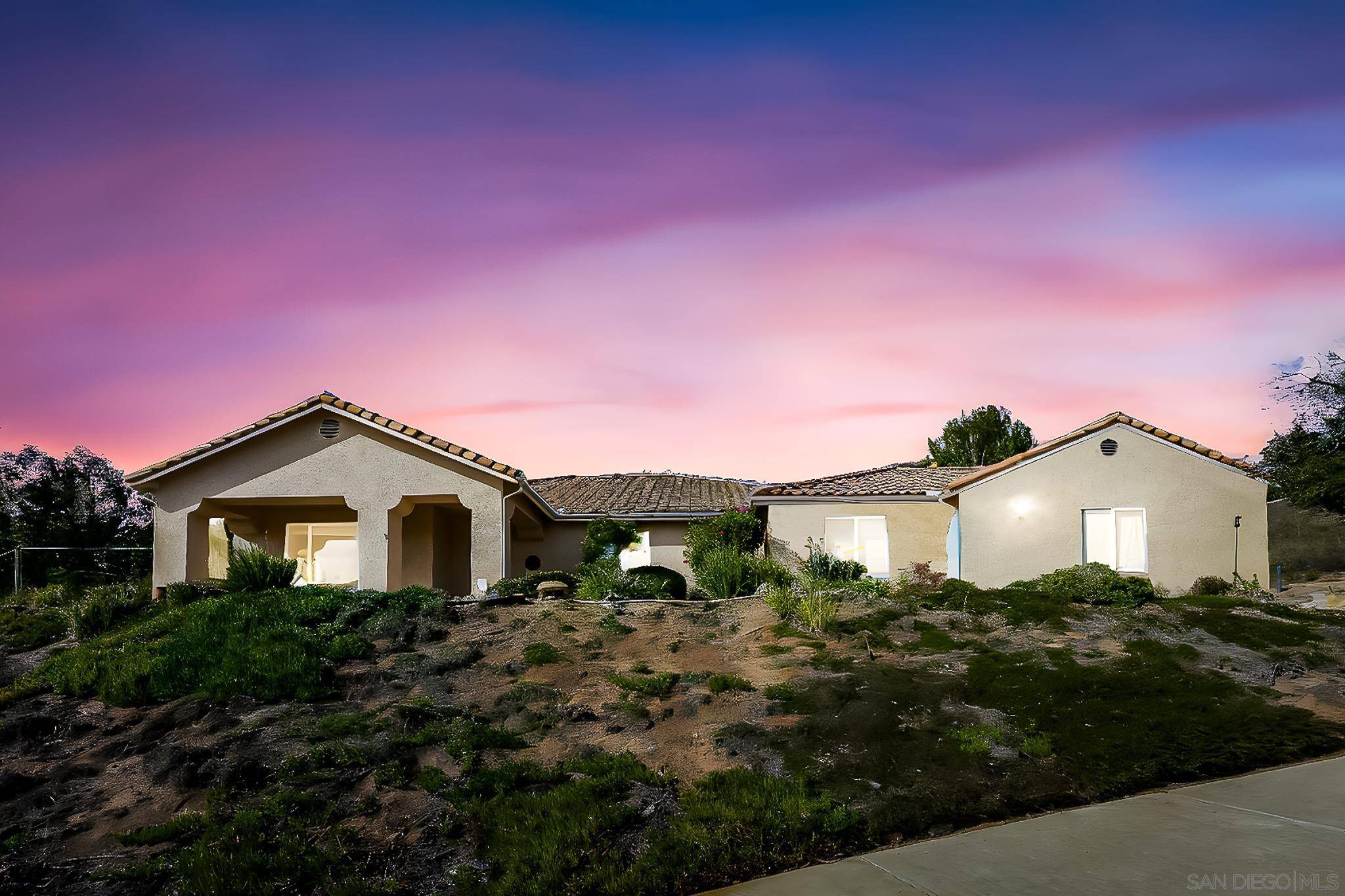 24132 Gymkhana Rd, Ramona, CA 92065