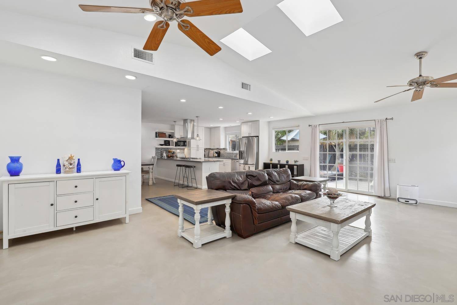San Marcos, CA 92069,1410 Dawn Ct