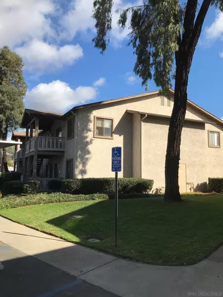 1423 Graves Ave #111, El Cajon, CA 92021