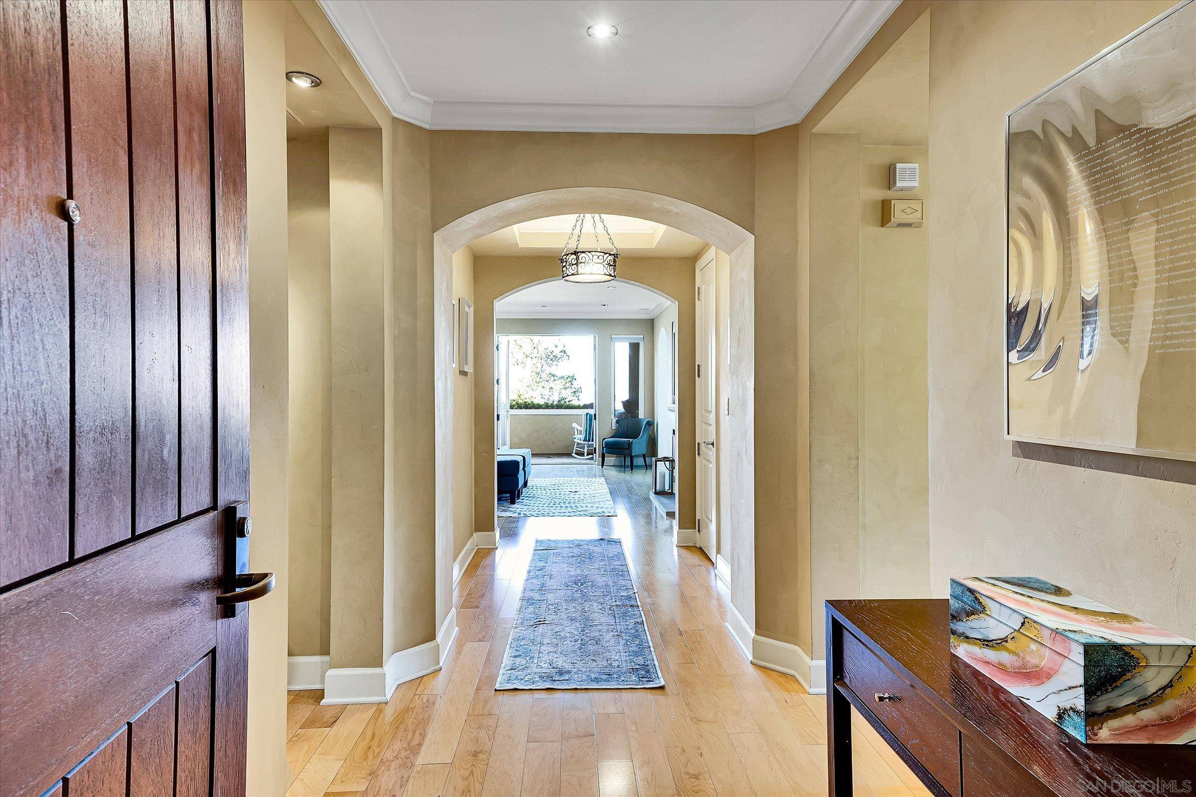 1010 Genter St #102, La Jolla, CA 92037