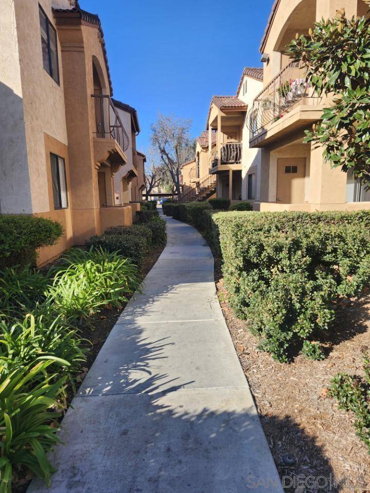 12190 Cuyamaca College Dr #1214, El Cajon, CA 92019