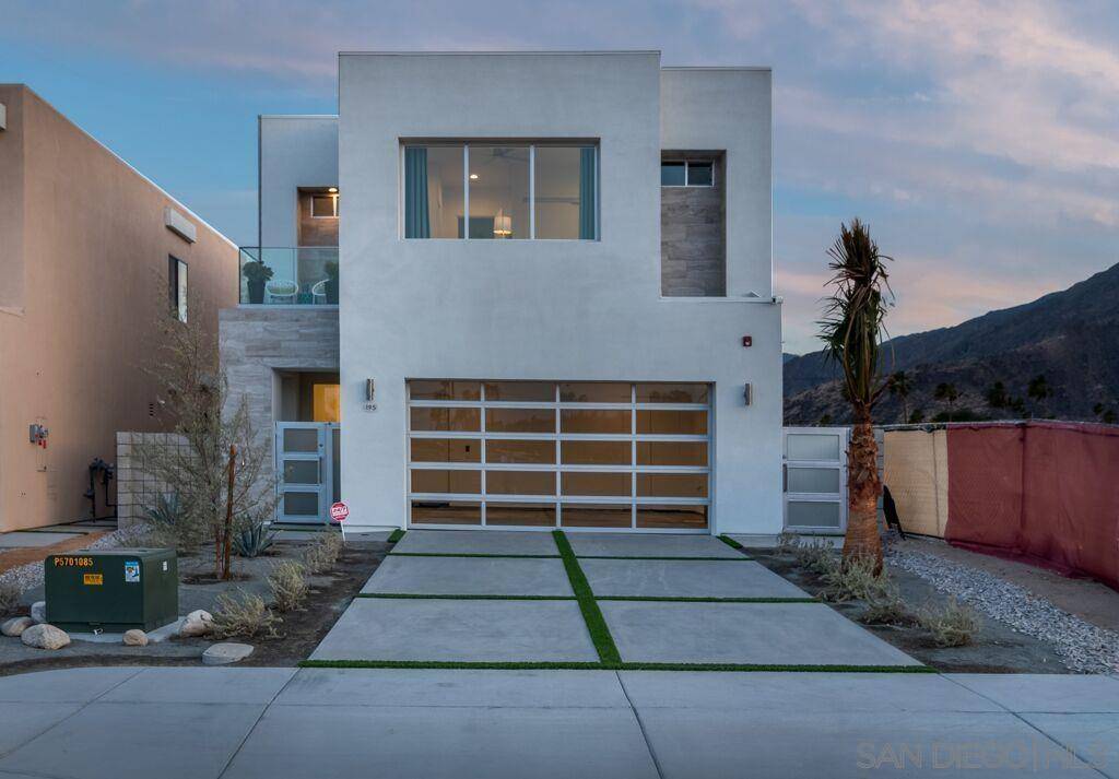 Palm Springs, CA 92262,195 W Via Olivera #23