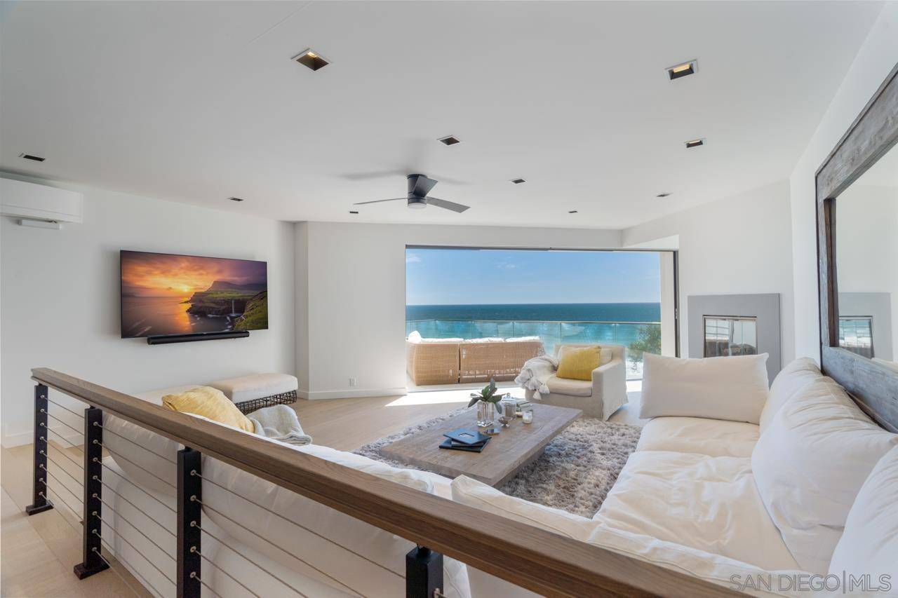 135 S Sierra Ave #32, Solana Beach, CA 92075