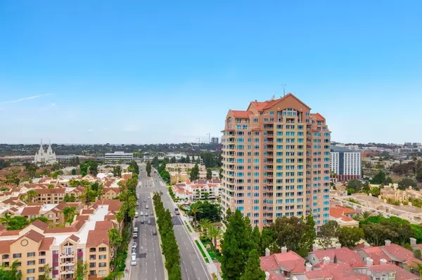 3890 Nobel Drive #901, San Diego, CA 92122