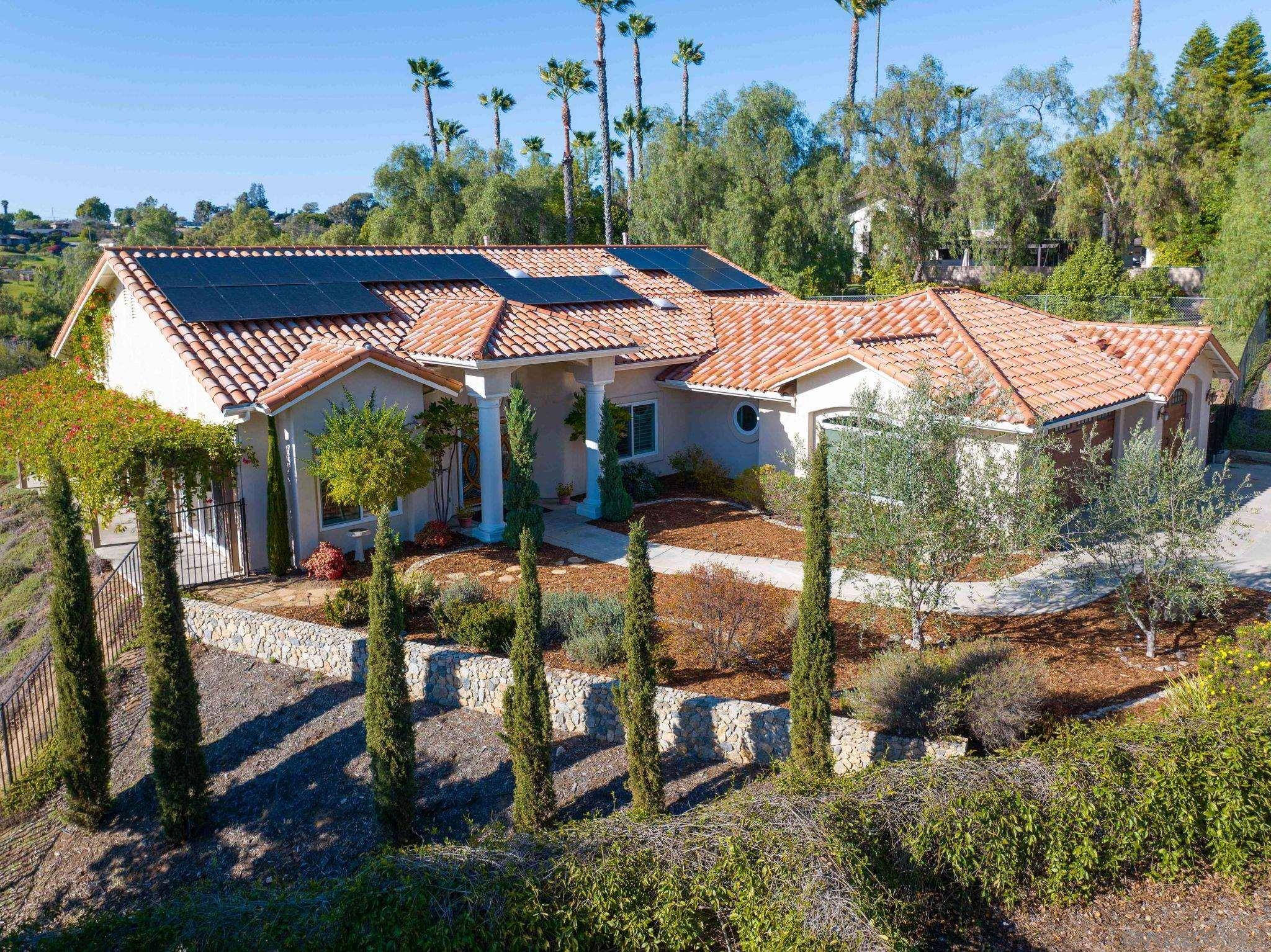 2610 Sunset Hills, Escondido, CA 92025