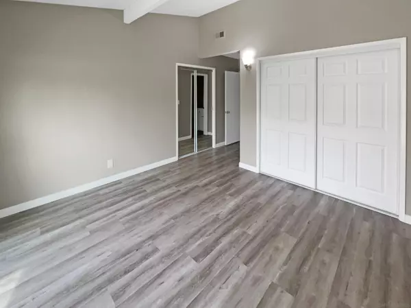 La Mesa, CA 91942,5750 Amaya Dr #10