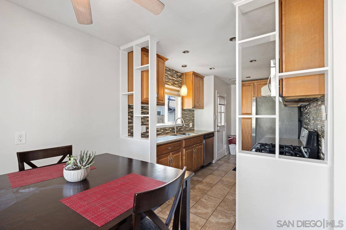 La Mesa, CA 91942,5826 Amarillo Ave
