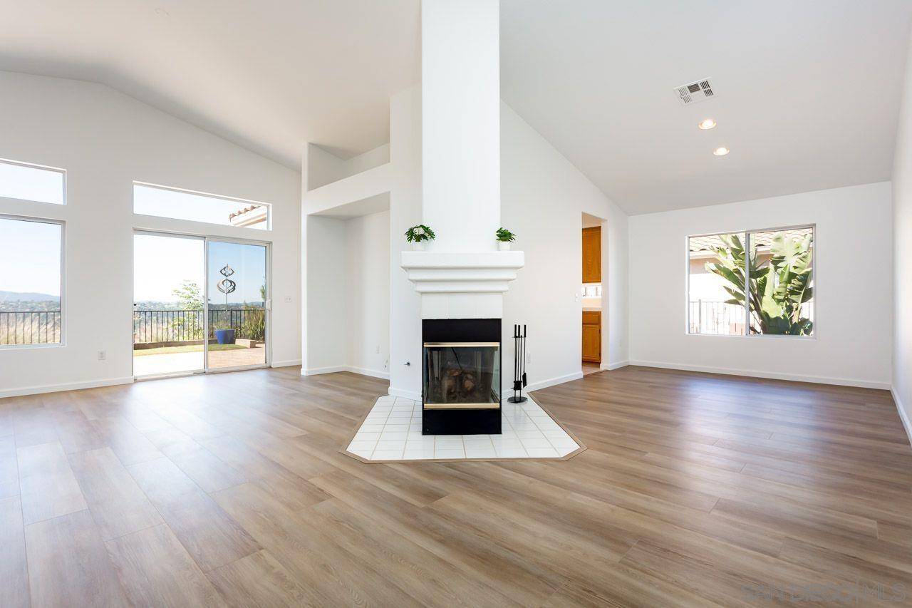 Alpine, CA 91901,2334 Columbine Dr