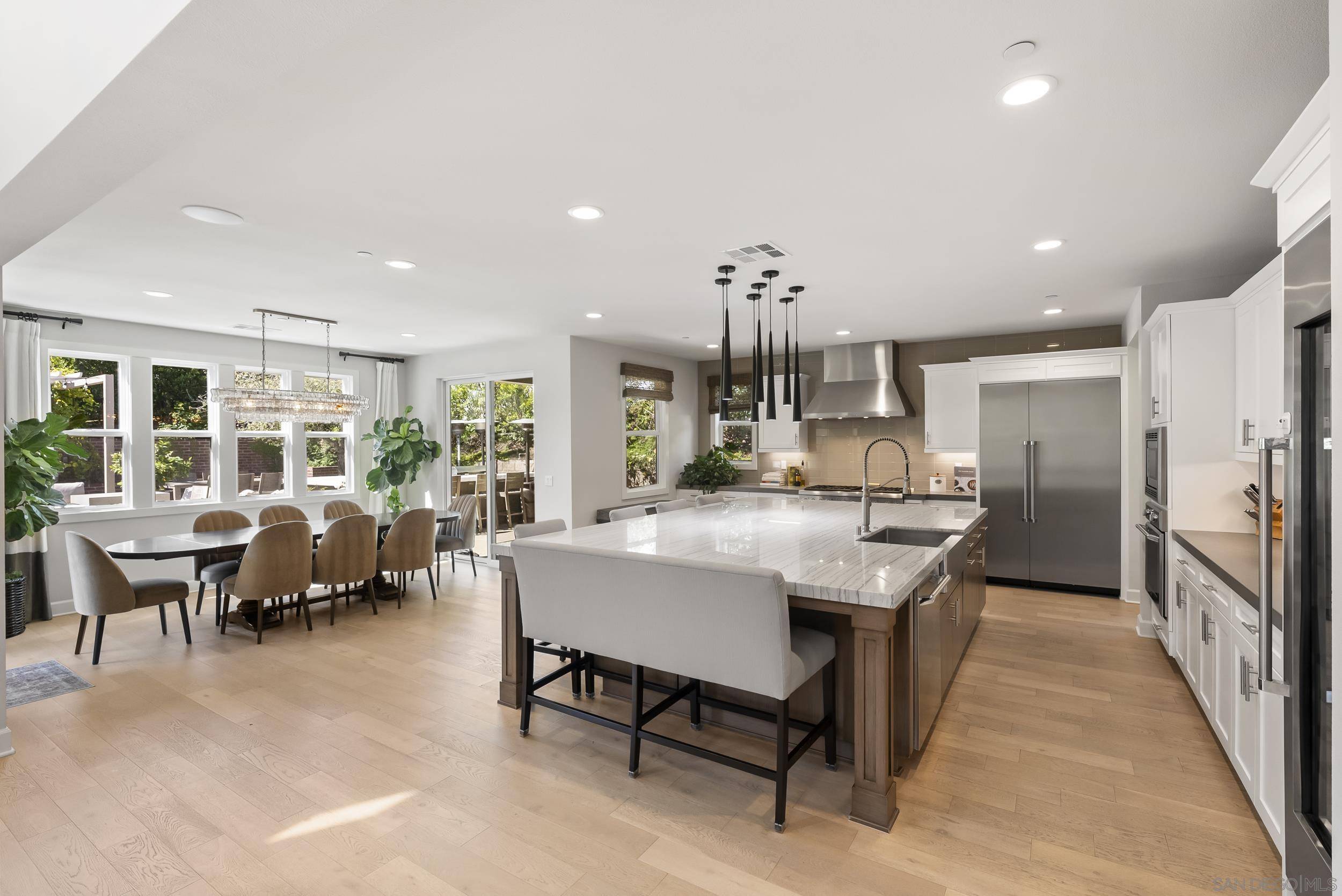 Encinitas, CA 92024,1437 Enclave Ct