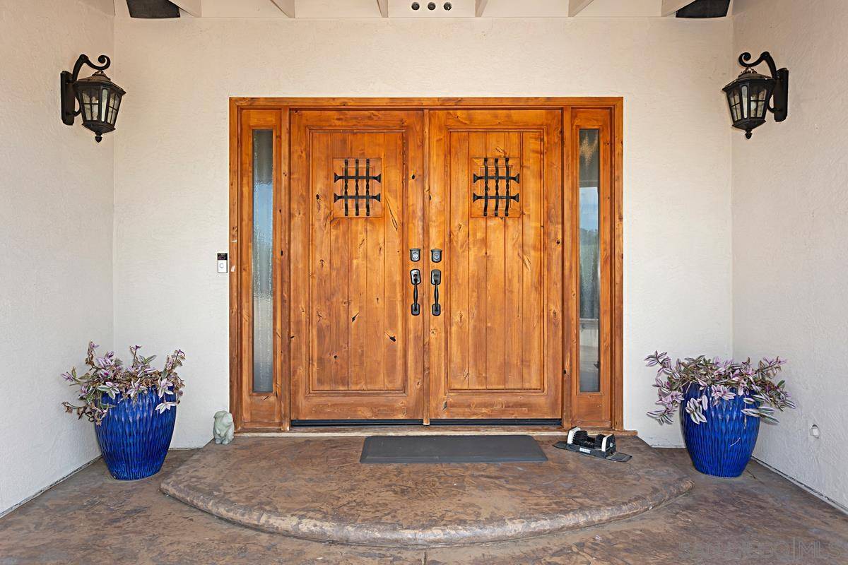 Fallbrook, CA 92028,1188 Sierra Bonita