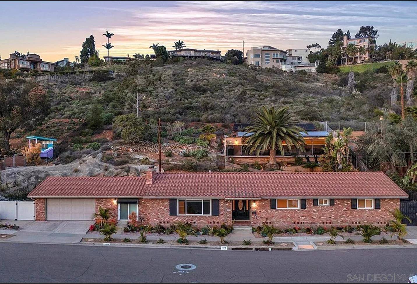 San Diego, CA 92120,6570 Hillgrove