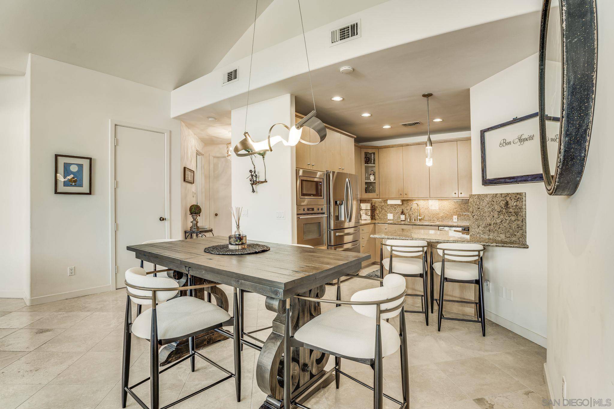 La Jolla, CA 92037,7622 Herschel Ave