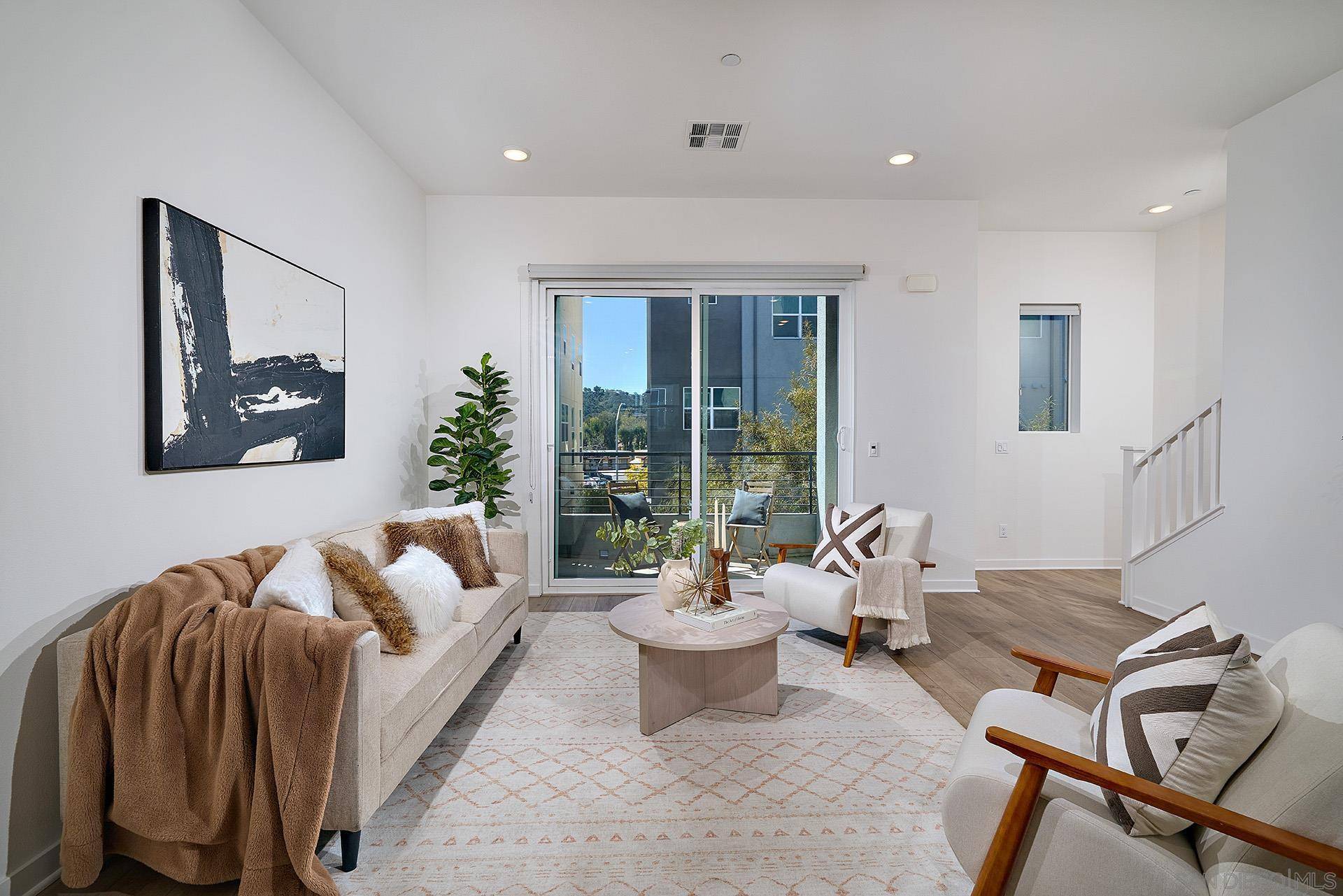 San Diego, CA 92108,10461 Harlow Circle #23