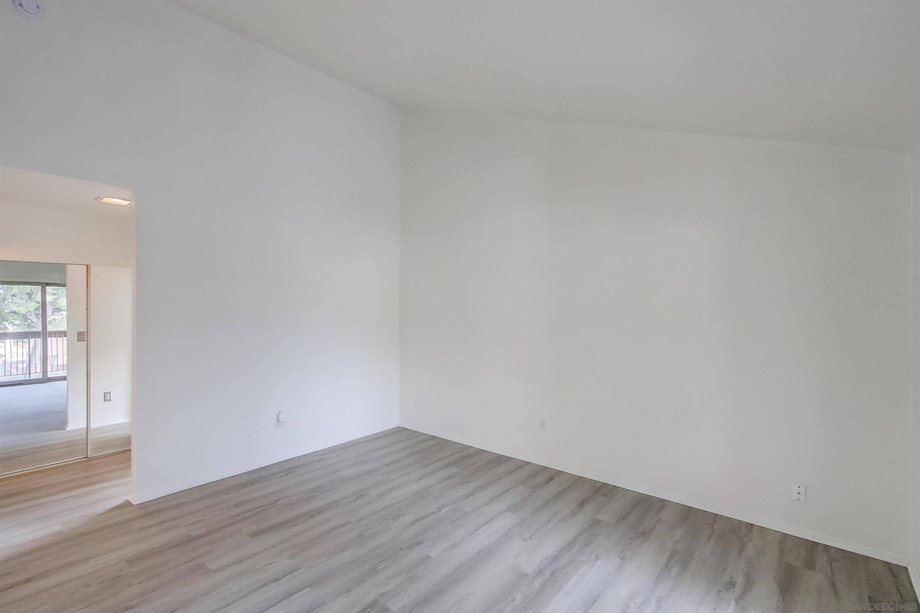 San Diego, CA 92120,5422 Adobe Falls #16