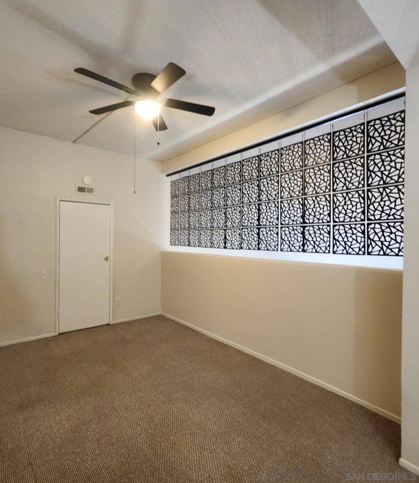 San Diego, CA 92130,12283 Carmel Vista Rd #216