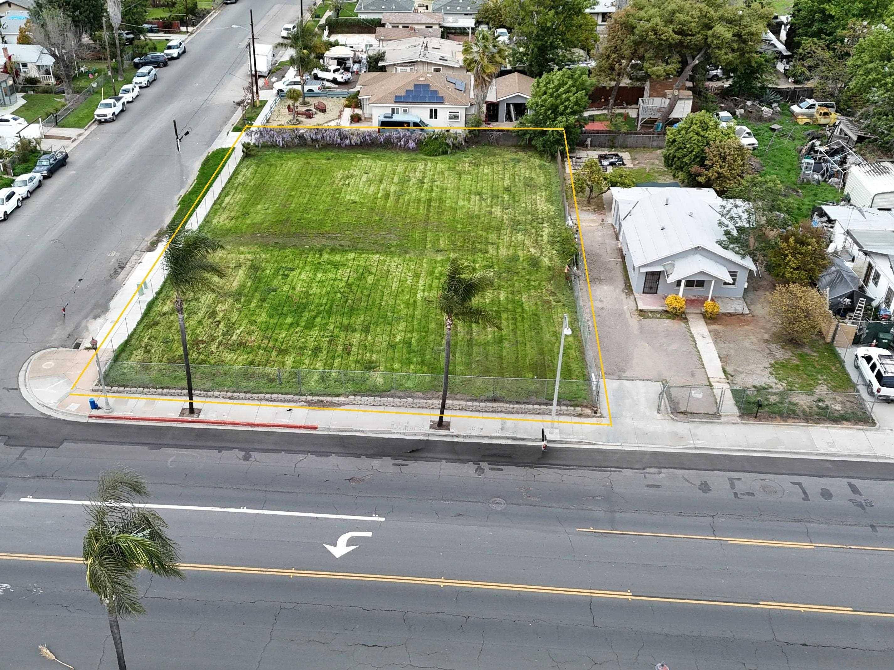 Escondido, CA 92025,1102 S Escondido Blvd #NA