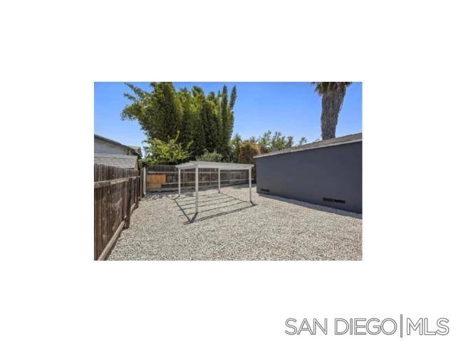 San Diego, CA 92102,327 - 329 28th St.
