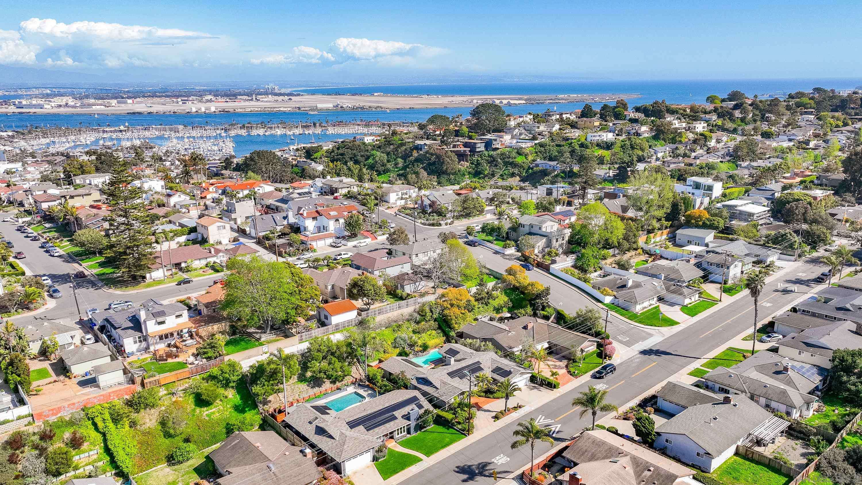 San Diego, CA 92106,1049 Albion