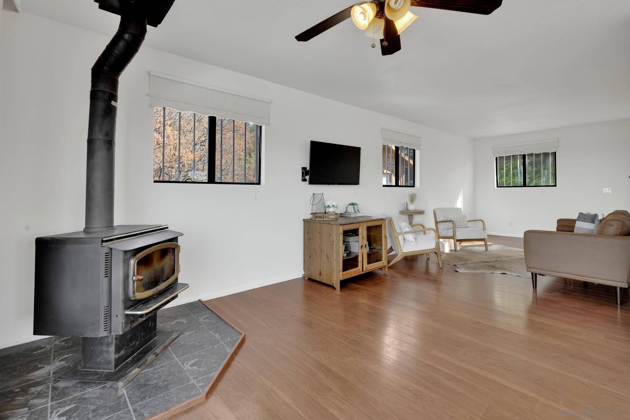 Julian, CA 92036,1090 Valley View Dr