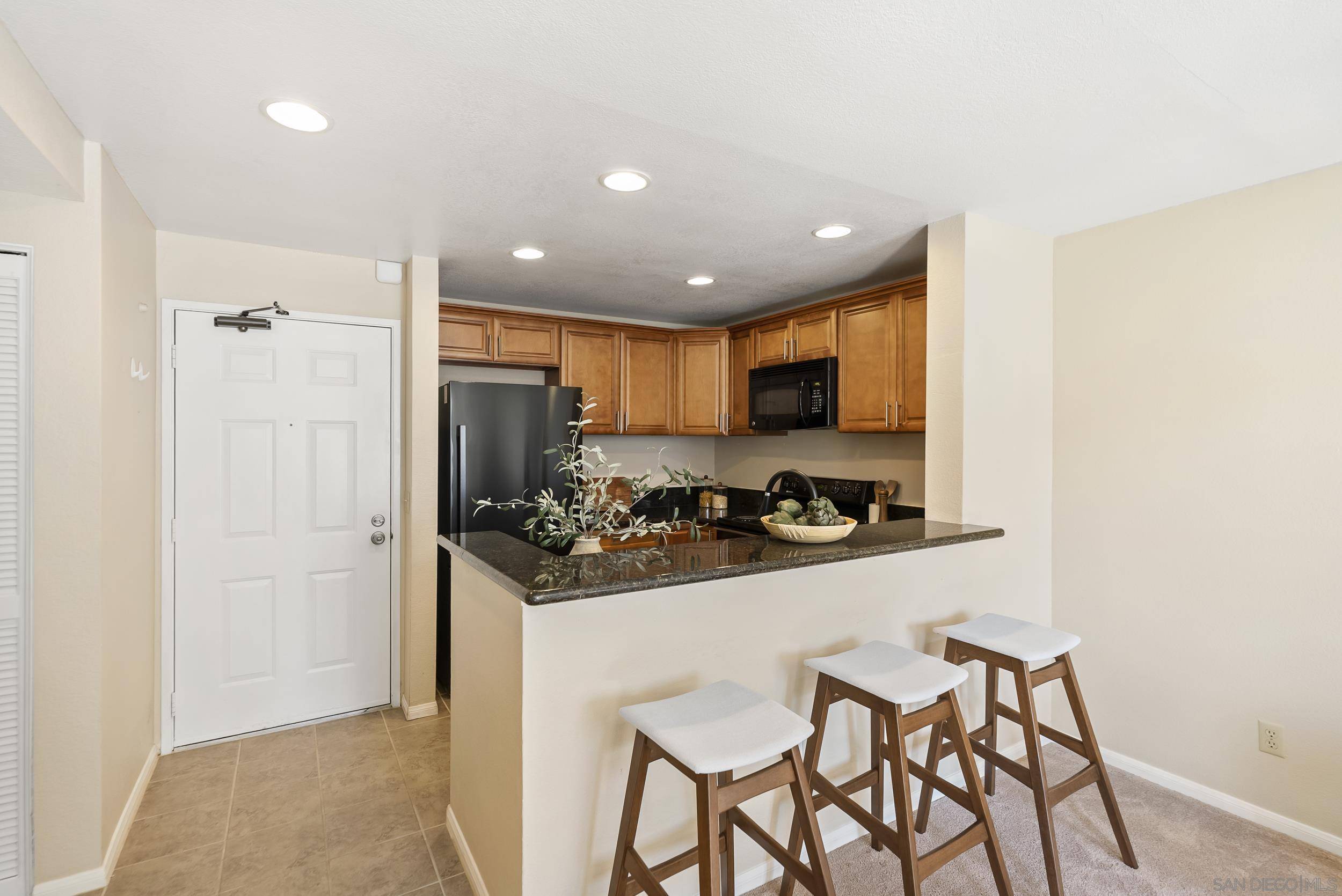 San Diego, CA 92122,3440 Lebon Dr #4317