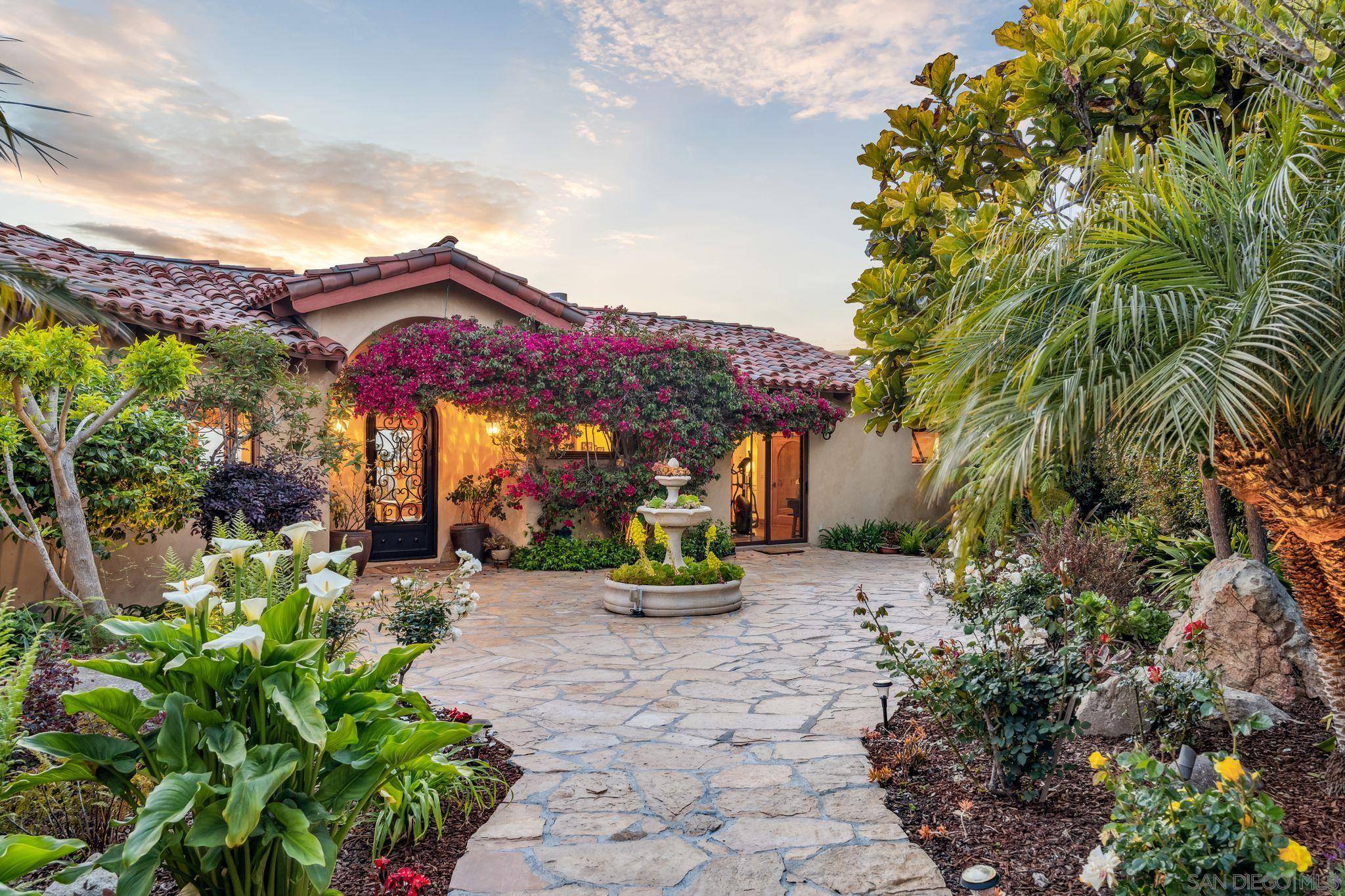 La Jolla, CA 92037,912 Newkirk Dr