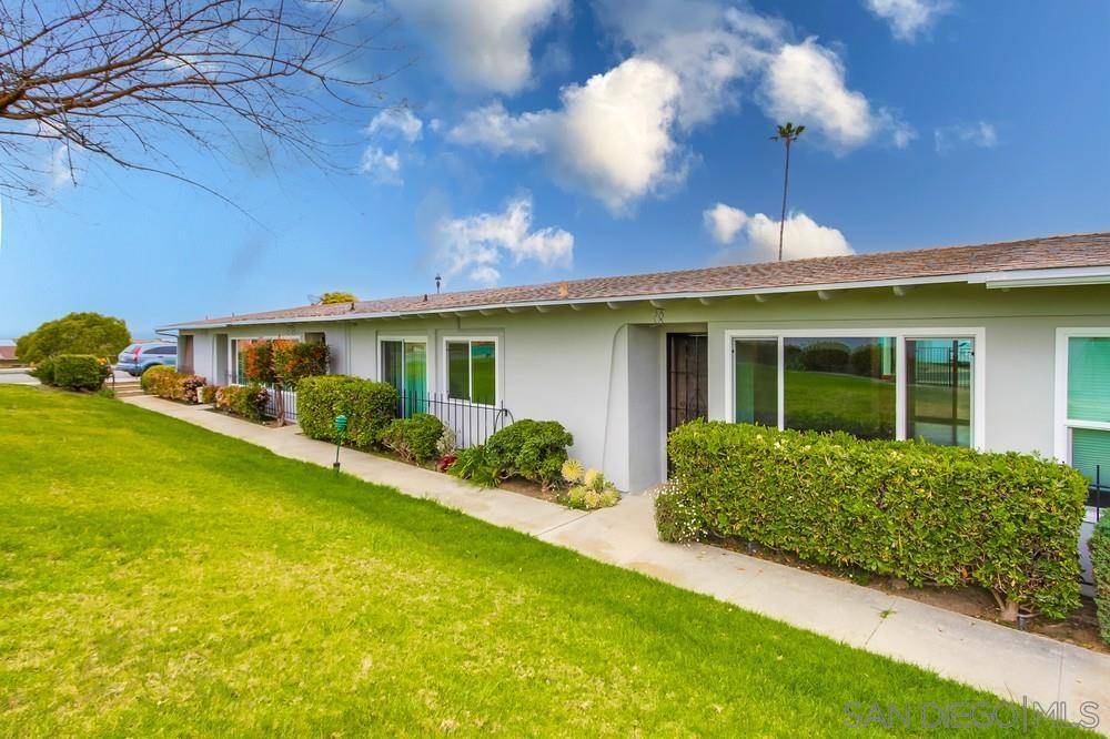 Oceanside, CA 92057,3890 Vista Campana S. #82