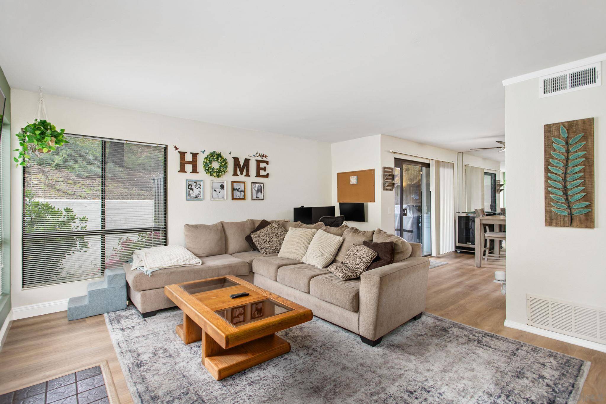 1116 Via Loma Vis, El Cajon, CA 92019