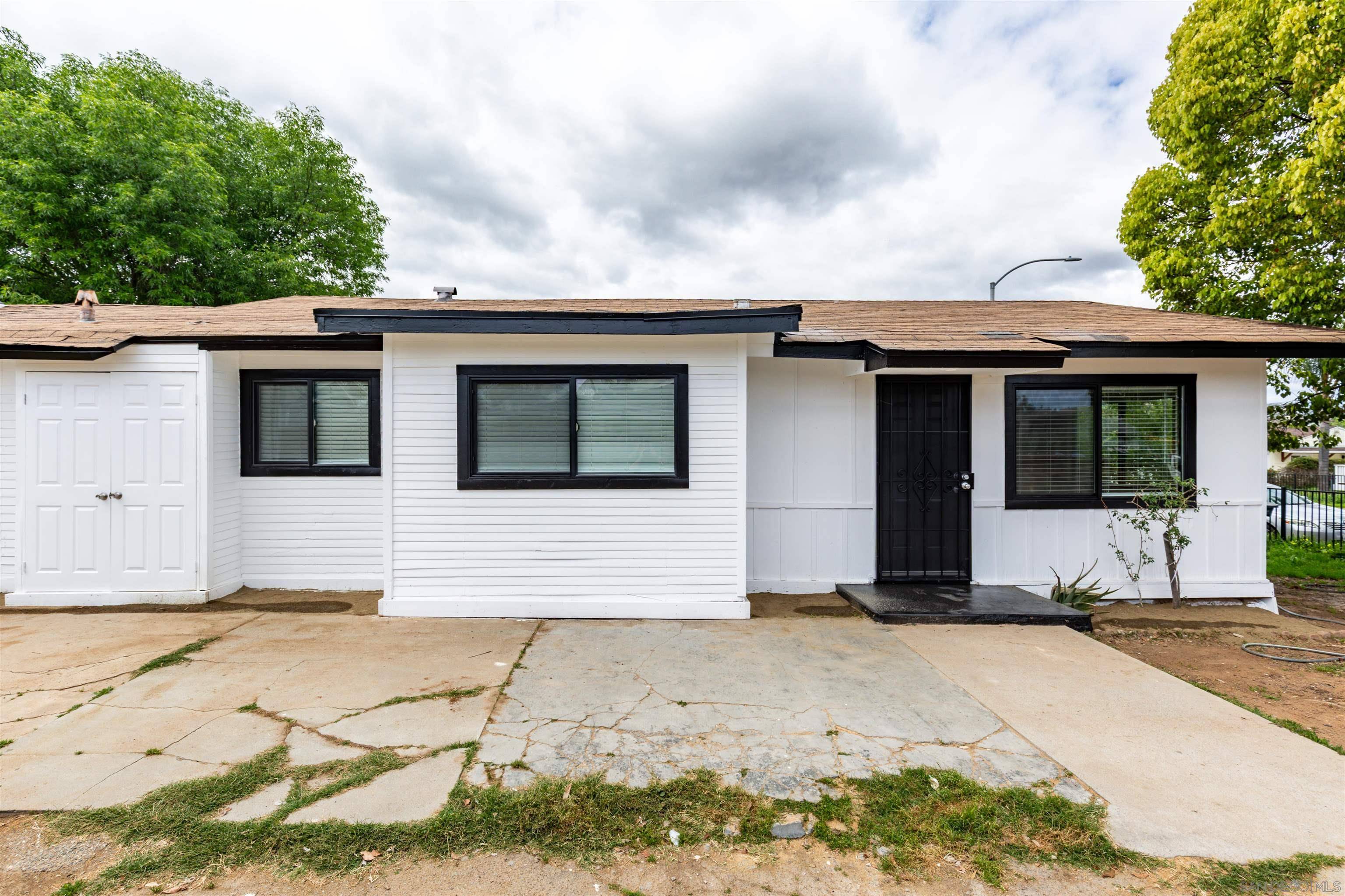 717 Park Pl, Escondido, CA 92025