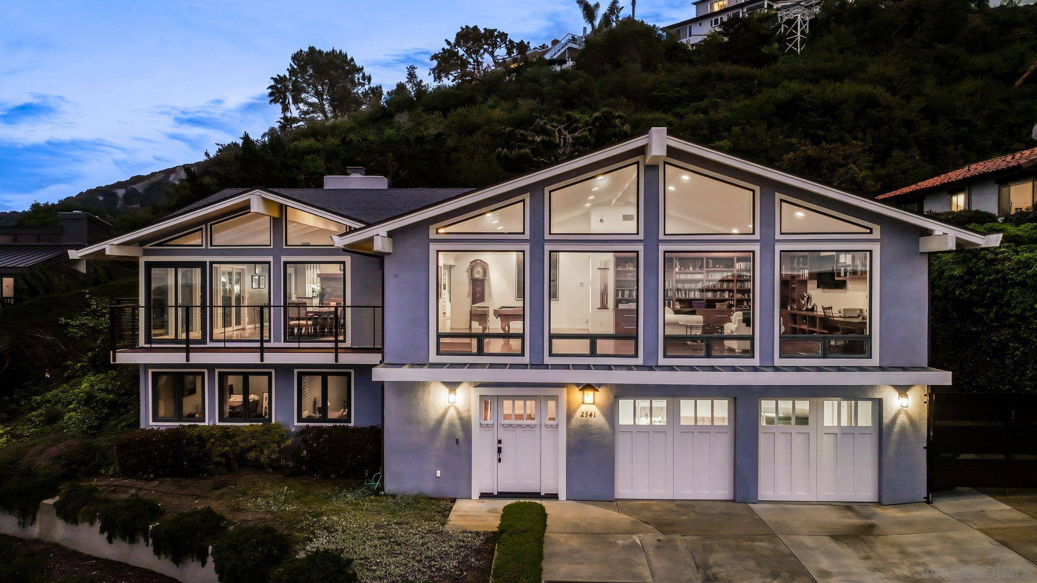 La Jolla, CA 92037,2541 Via Viesta