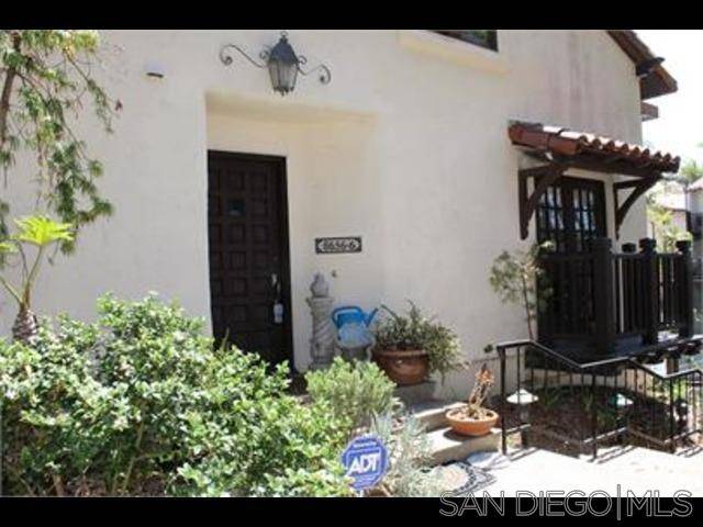 8656 Villa La Jolla #6, San Diego, CA 92037