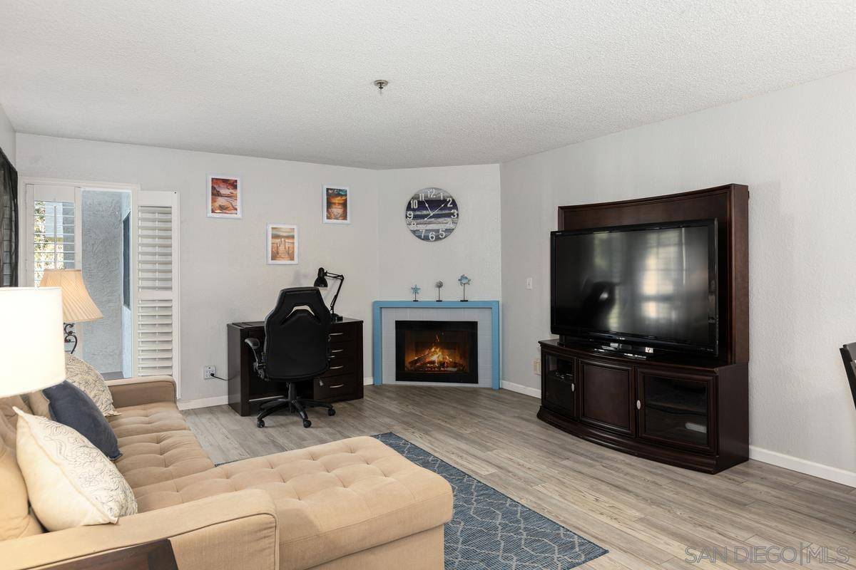 San Diego, CA 92110,5765 Friars Rd #163