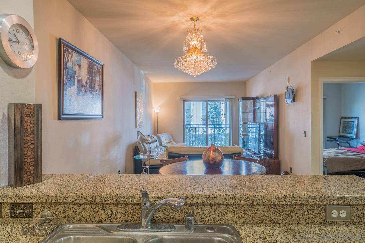 San Diego, CA 92101,450 J St #3051