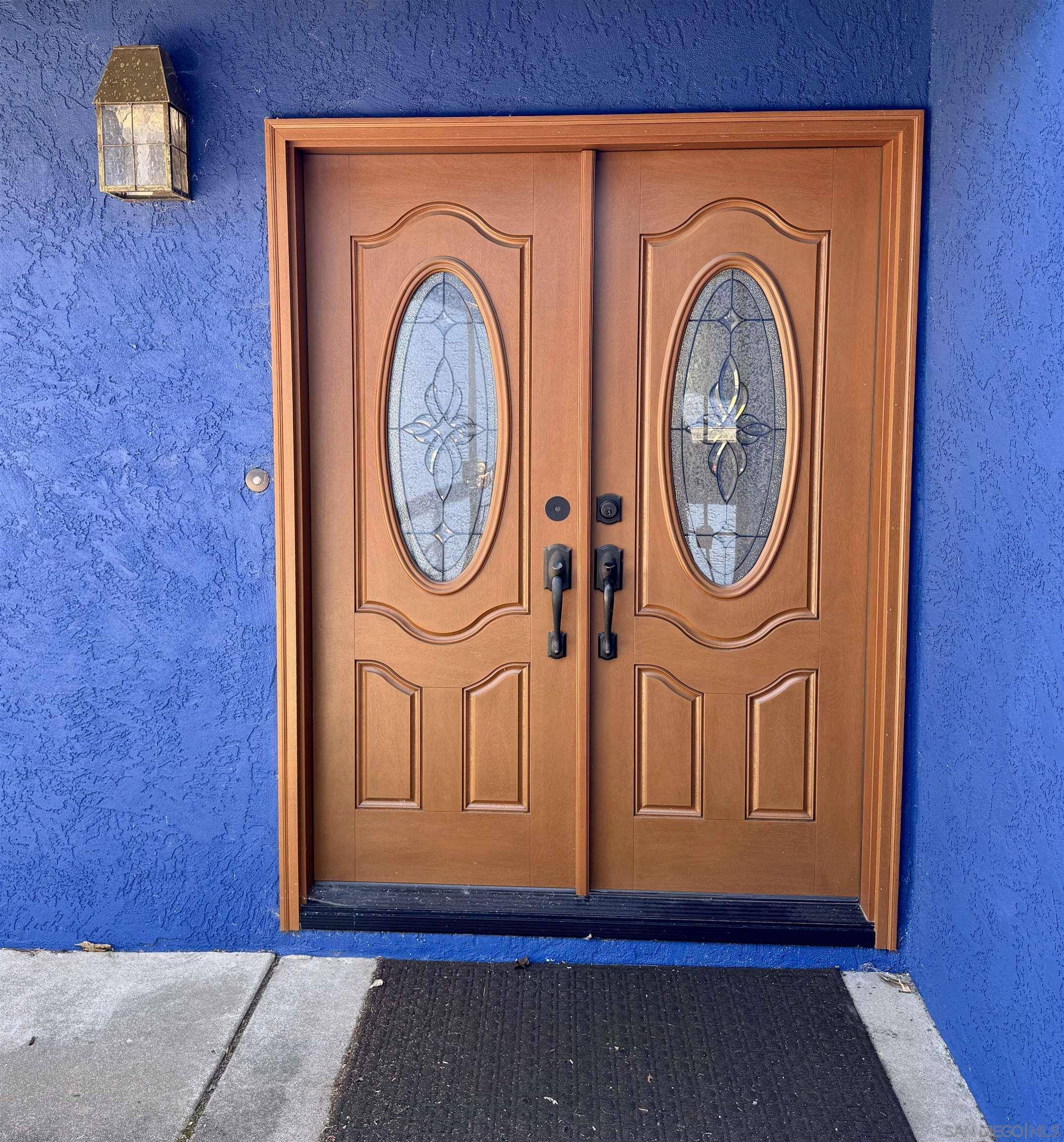 San Diego, CA 92117,3585 Gaylord Ct