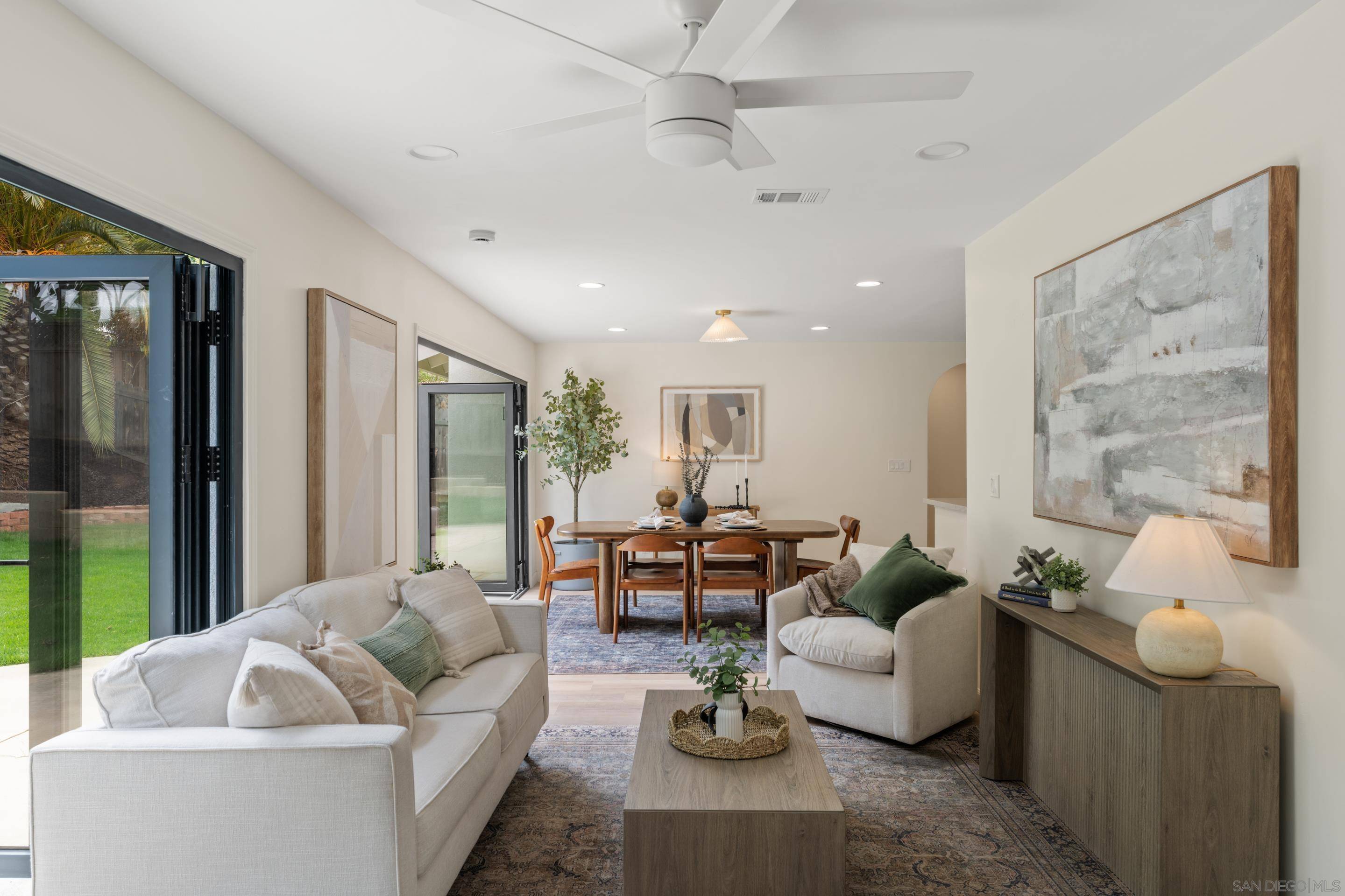 3760 Monroe St, Carlsbad, CA 92008