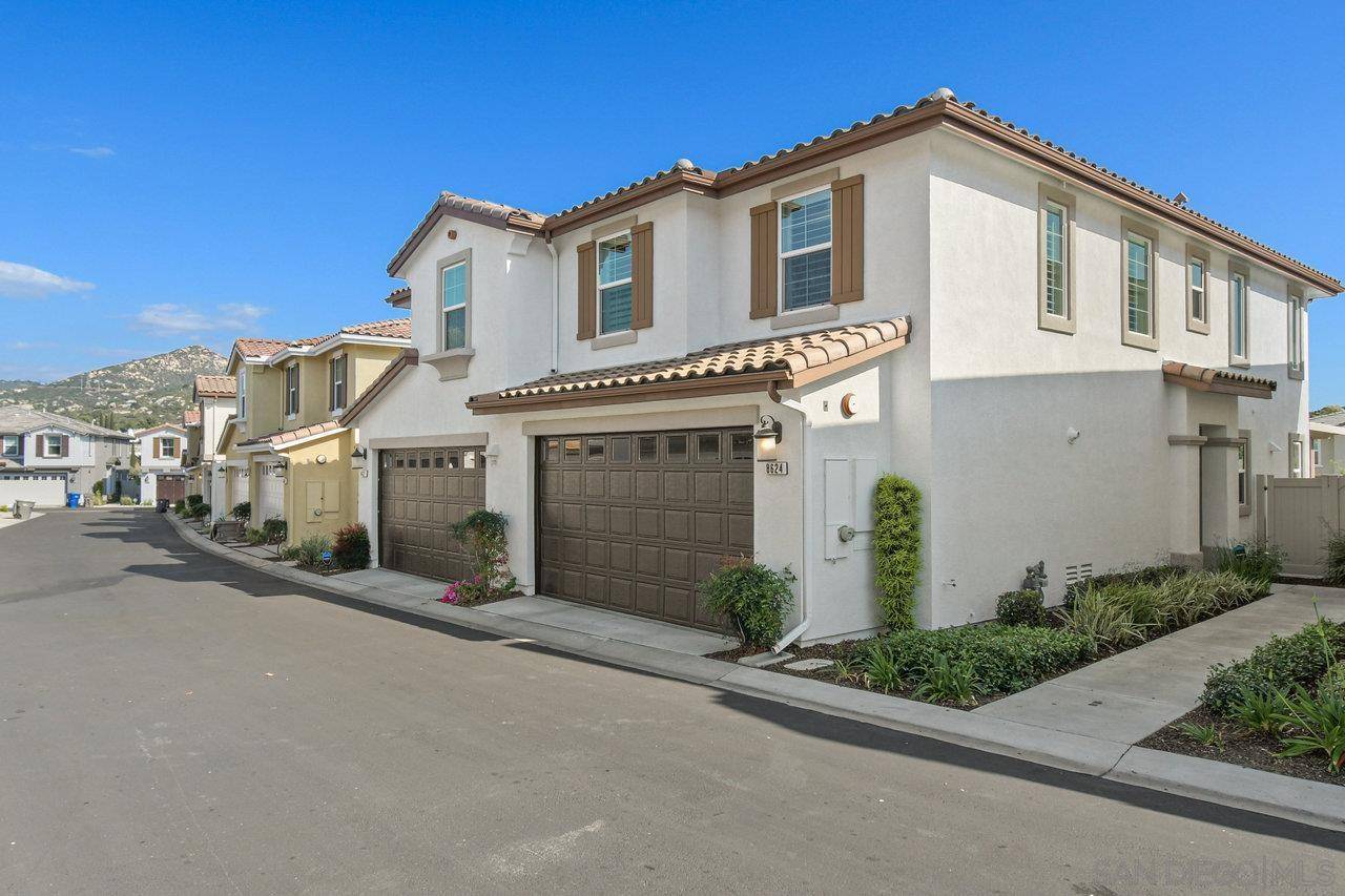 8624 Sage Shadow Drive, Lakeside, CA 92040