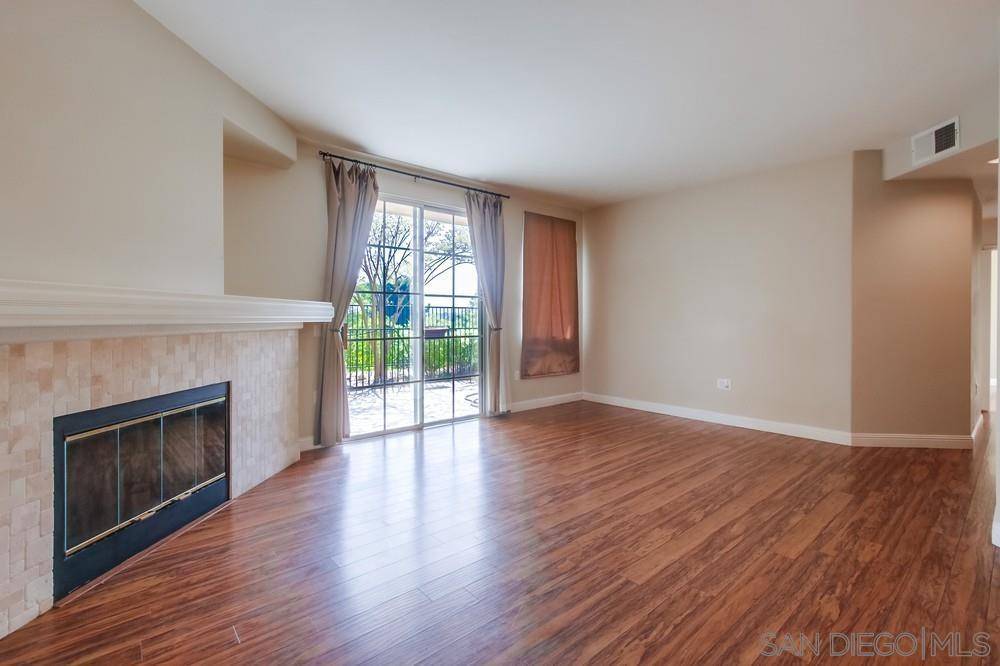 12079 Tivoli Park Row #4, San Diego, CA 92128