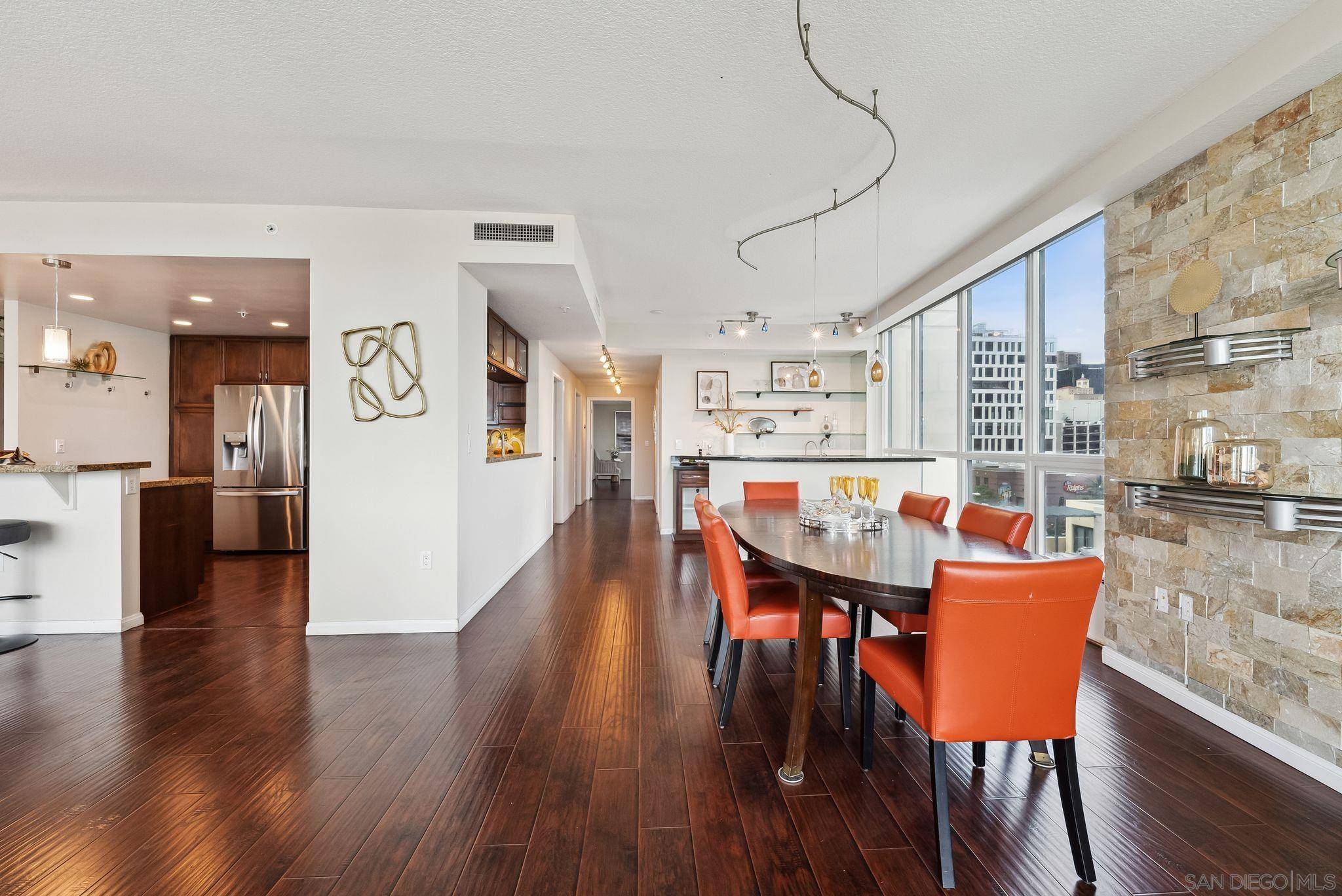 San Diego, CA 92101,555 Front Street #502/503