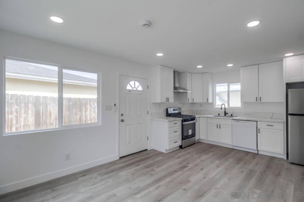 San Diego, CA 92115,6325 Newsome Dr