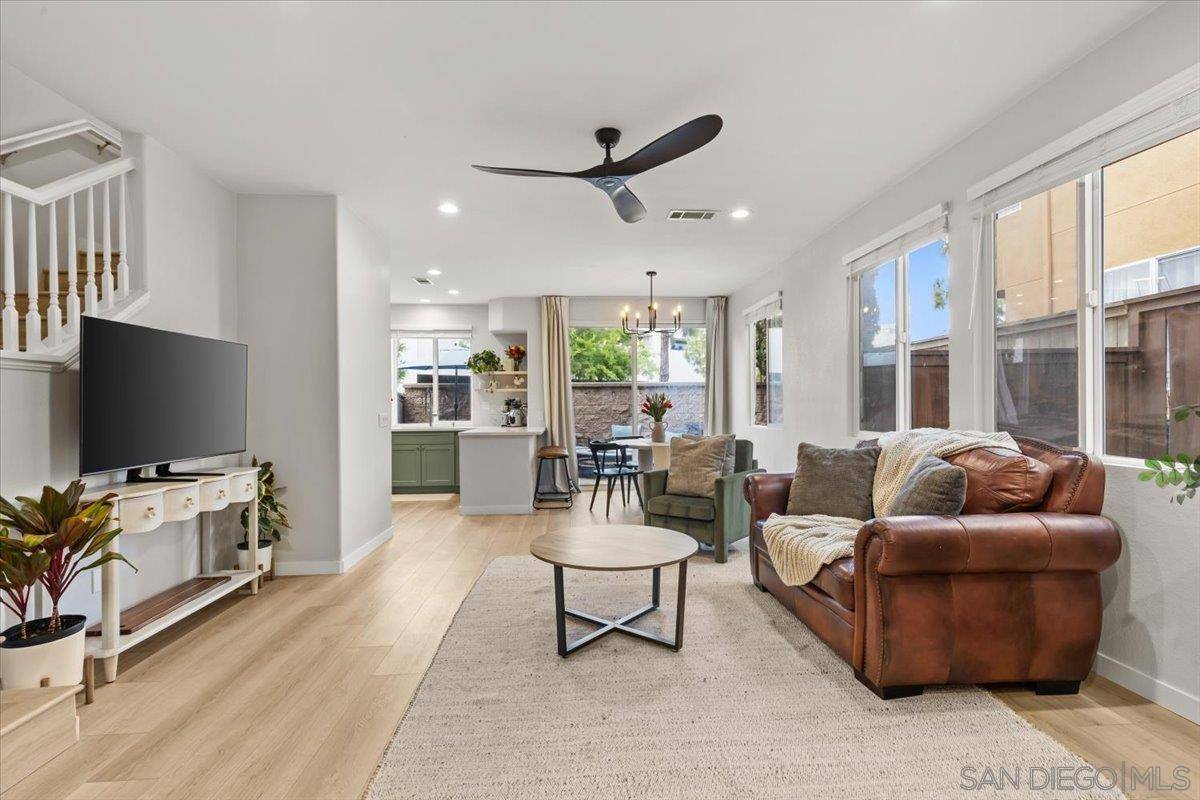 Chula Vista, CA 91911,745 Caminito Valiente