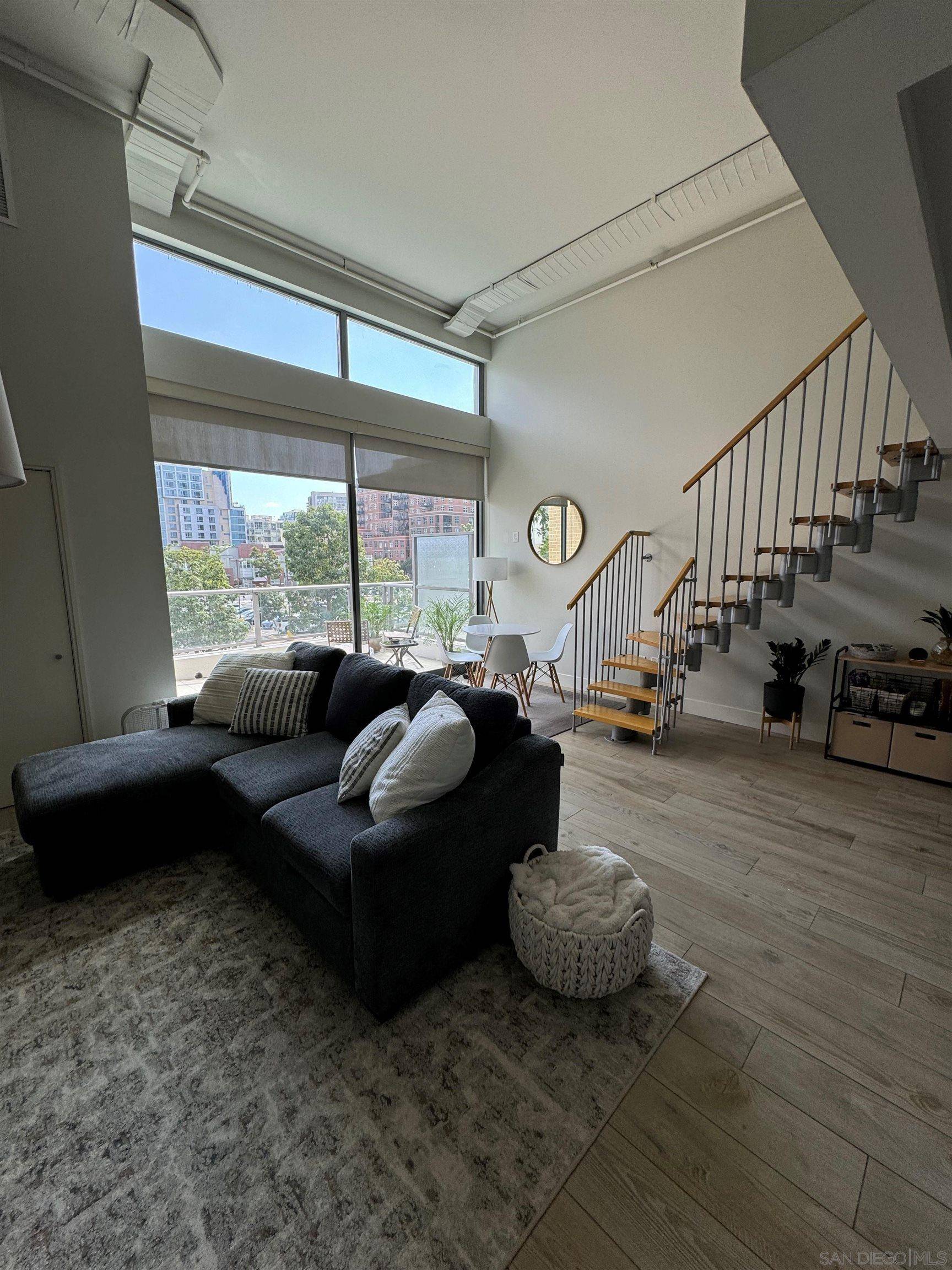 575 6Th Ave #214, San Diego, CA 92101