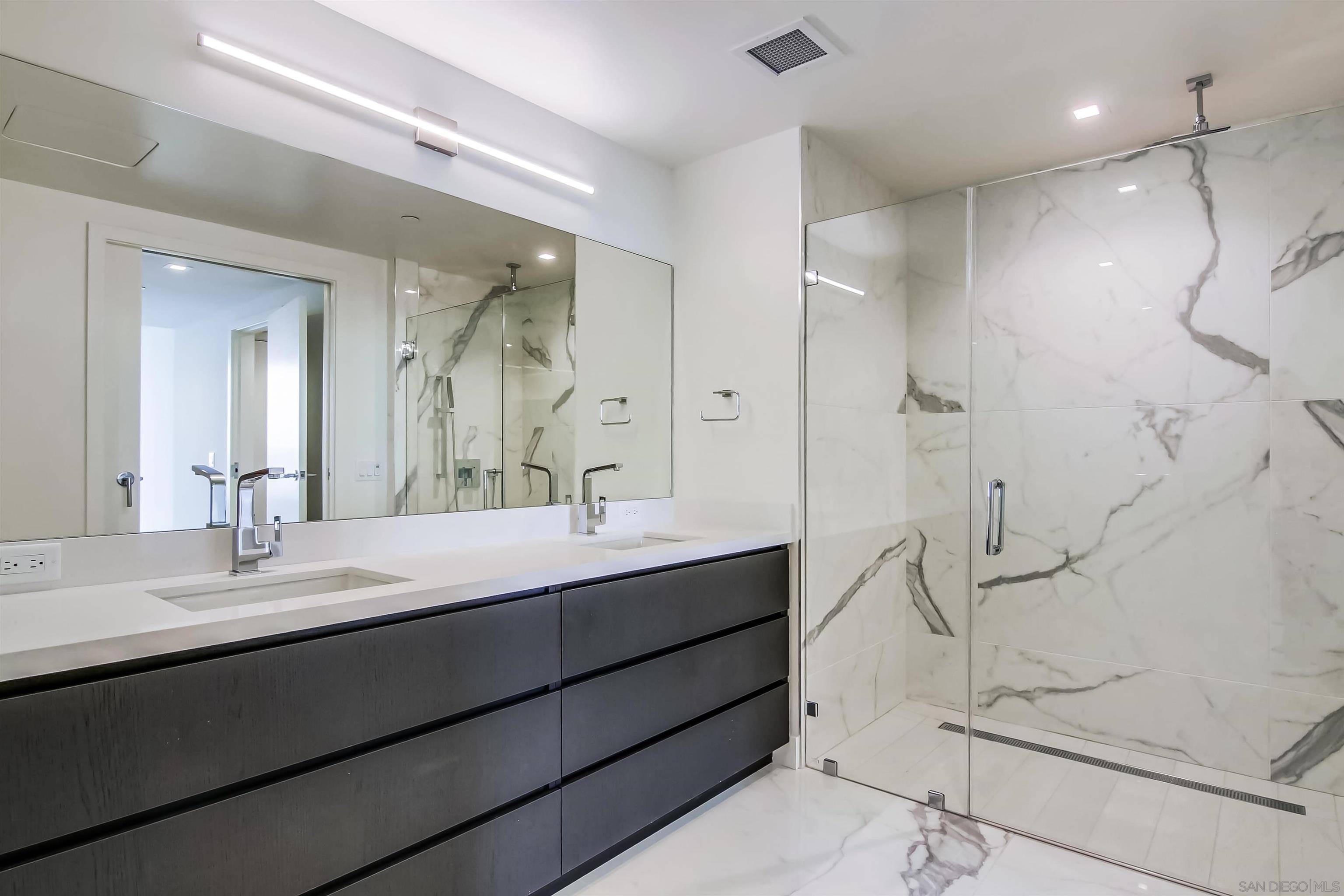 San Diego, CA 92101,1388 Kettner Blvd #1309