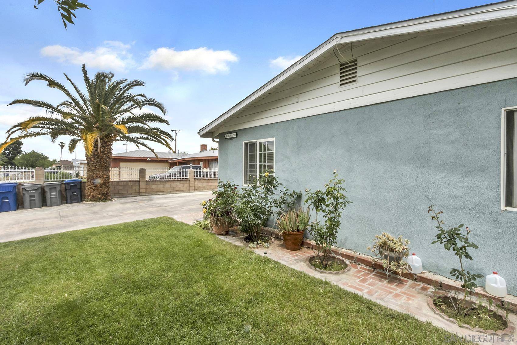 Lancaster, CA 93535,44638 2nd St E
