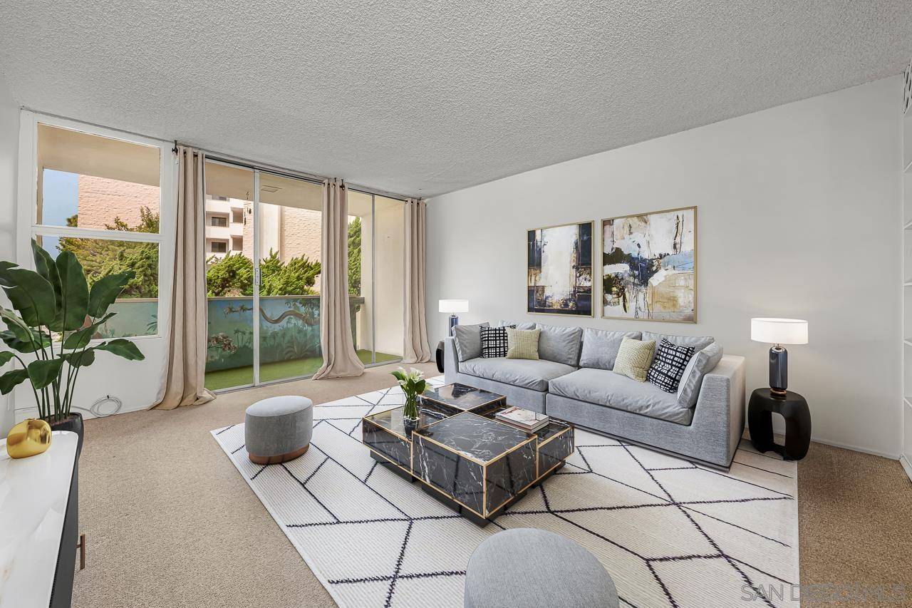 2510 Torrey Pines #212, La Jolla, CA 92037