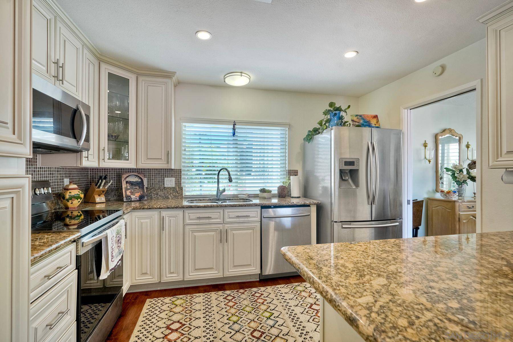 17476 Plaza Cerado #88, San Diego, CA 92128