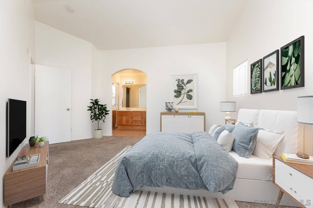 San Diego, CA 92131,11215 Affinity Ct. #80