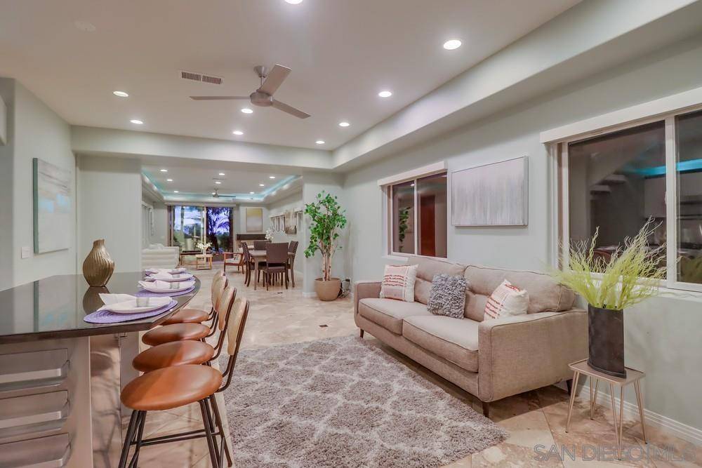 San Diego, CA 92109,2318 Chalcedony St