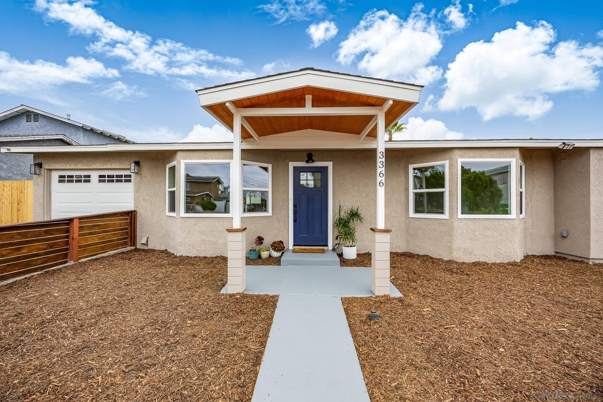San Diego, CA 92117,3366 Neosho Pl