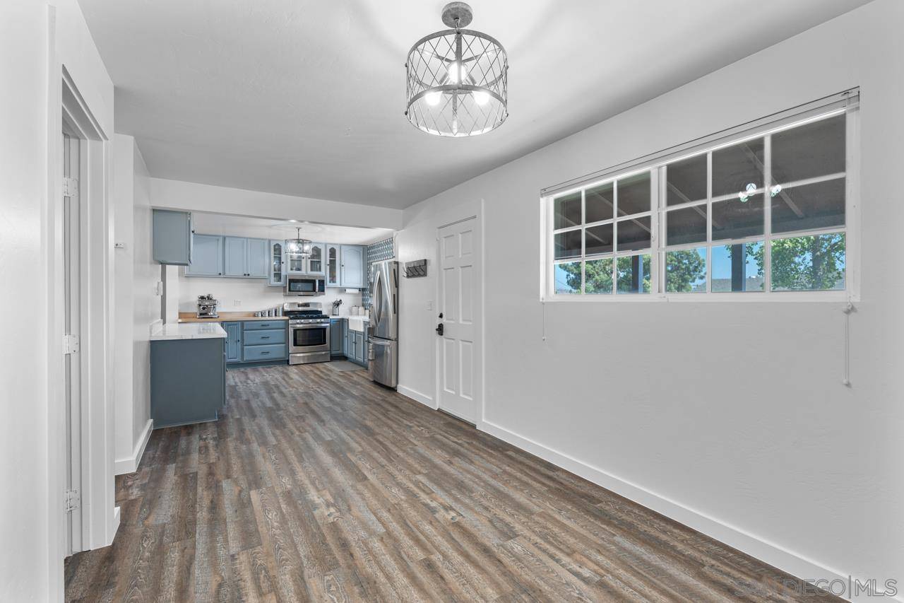 Santee, CA 92071,9476 Terrywood Road