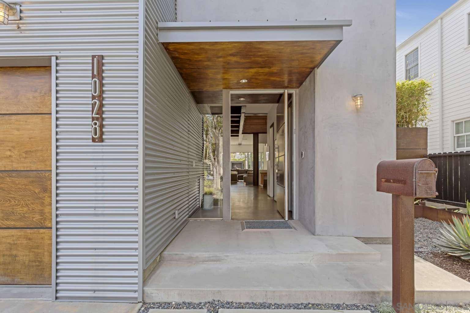 Santa Monica, CA 90403,1028 23Rd St