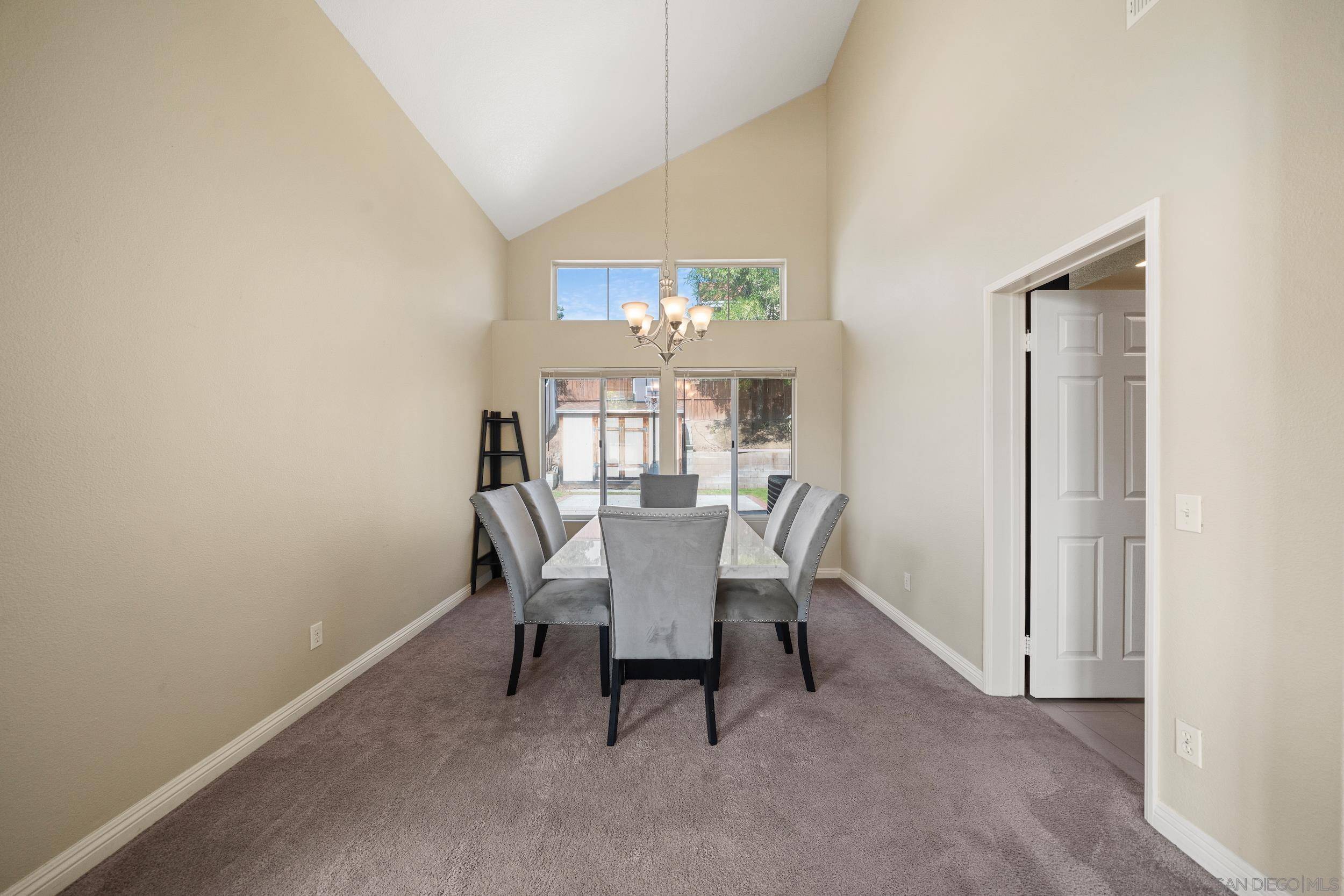 Murrieta, CA 92563,39602 Ridgecrest St